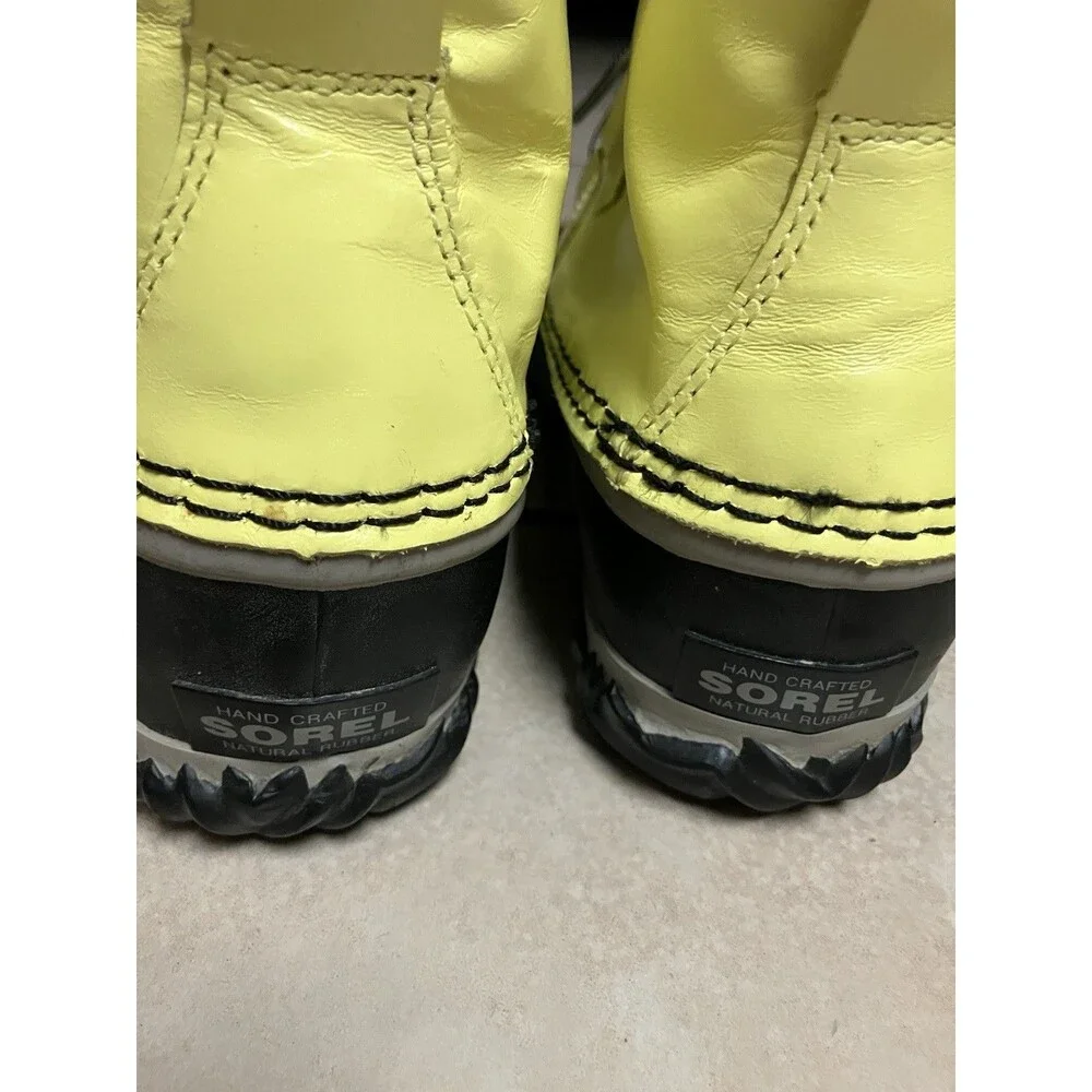 Sorel Out N About Rain Boots Yellow Leather Duck Boots Gorpcore Size 7
